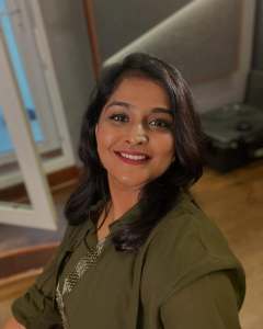 ramya-nambeesan-stage-performance-photos-005