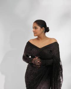 ramya-nambeesan-stylish-photoshoot-latest