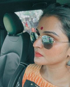 remya-nambeesan-family-photos-002