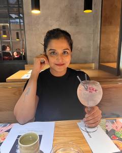 remya-nambeesan-in-dark-colour-latest-fashion-outfit-images-004