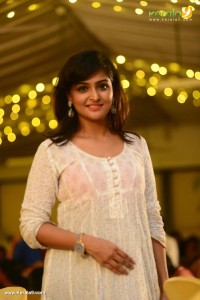 remya-nambeesan-latest-photos-10935