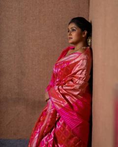remya-nambeesan-latest-photos-in-pink-saree
