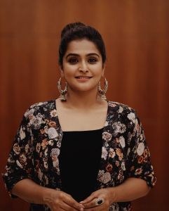 remya-nambeesan-new-photoshoot-in-western-style-010