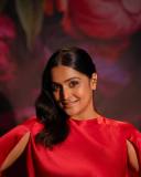 ramya-nambeesan-stylish-photoshoot-latest-012