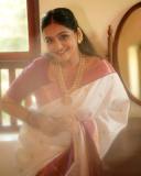 ramya-nambeesan-stylish-photoshoot-latest-020