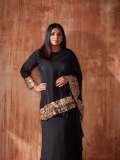 remya-nambeesan-in-black-outfit-paired-with-snake-themed-earrings-photos-002
