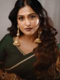 remya-nambeesan-in-stylish-and-trending-ornaments-look-outfit-photos-009