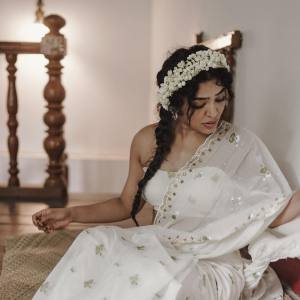 actress-rima-kallingal-in-white-net-saree-photos-003