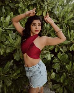 actress-rima-kallingal-latest-images-gallery-0123-004