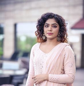 rima-kallingal-latest-photos-003