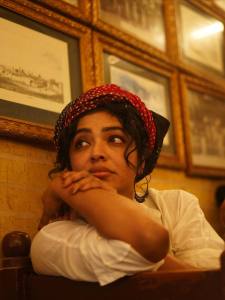 rima-kallingal-messy-look-hairstyle-photos-008