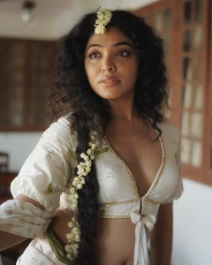 rima-kallingal-new-glamour-look-photos-001