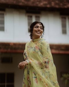 rima-kallingal-trip-photo-and-photoshoots-011