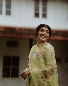 rima-kallingal-trip-photo-and-photoshoots-014