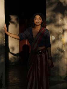 rima-kallingal-wearing-ajrak-print-dress-photo-009