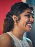 rima-kallingal-photos-in-saree-with-sleeveless-blouse-ideas-photos-002