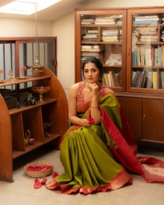 rukmini-vasanth-saree-outfit-photos-012