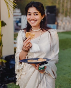 actress-sai-pallavi-stylish-look-photos-006