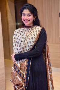 sai-pallavi-latest-photos-021-005