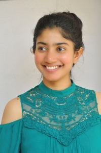 sai-pallavi-latest-photos-09838-1685
