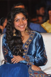 sai-pallavi-latest-photos-123-00997