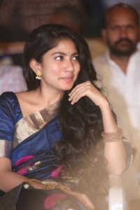 sai-pallavi-latest-photos-in-saree-039-00245