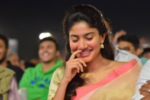 sai-pallavi-latest-photos-in-saree-092-00484