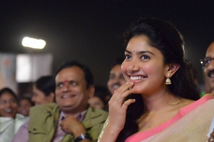 sai-pallavi-latest-photos-in-saree-092-00598