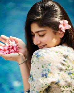 sai-pallavi-latest-photos-in-saree-2022-003