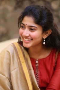 sai-pallavi-latest-pics-222-00355