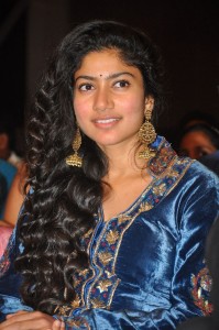 sai-pallavi-latest-pictures-334-00344