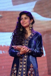 sai-pallavi-latest-pictures-432-00195
