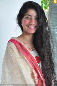 sai-pallavi-latest-stills-159-00294