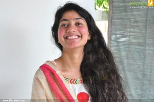 sai-pallavi-latest-stills-15958