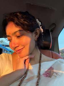 sai-pallavi-new-dressing-style-photos-003