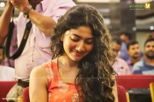 sai pallavi new photos-004