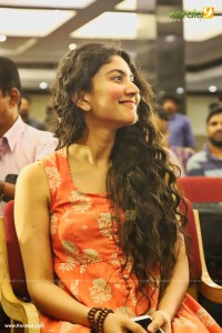 sai pallavi new photos-006