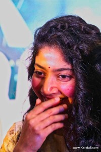 sai pallavi new photos-12