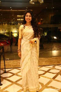 sai pallavi new photos-4