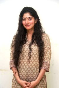 Virata Parvam Movie Actress Sai Pallavi New Pictures