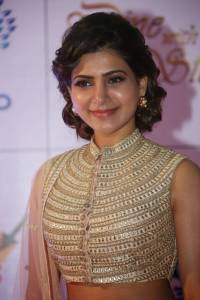 samantha-stills-at-memu-saitam-dinner-with-stars-1080