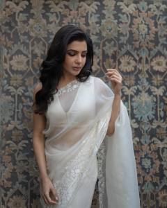samantha-in-off-white-net-saree-photos-001