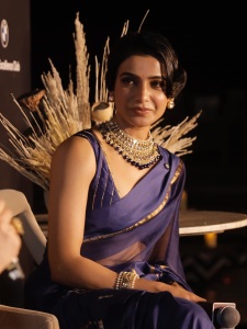 samantha-ruth-prabhu-in-blue-pattu-saree-tissue-saree-photos-003