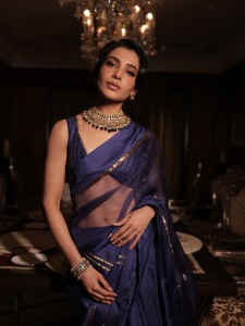 samantha-ruth-prabhu-in-blue-pattu-saree-tissue-saree-photos-004