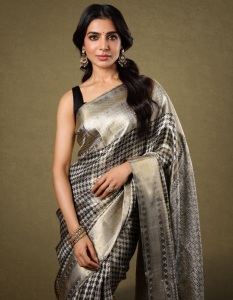 samantha-ruth-prabhu-in-saree-with-latest-style-photos-004