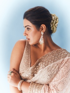 1_samyuktha-menon-in-party-wear-saree-photos-007