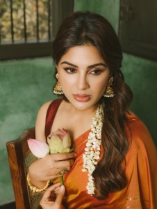 samyuktha-menon-cute-expression-photo-020