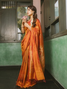 samyuktha-menon-cute-expression-photo-022