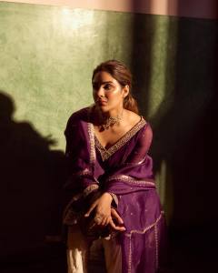 samyuktha-menon-in-Purple-Short-Monga-Tussar-Anarkali-dress-photos-003