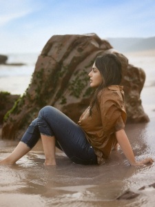 samyuktha-menon-in-beach-outing-photoshoot-new-007